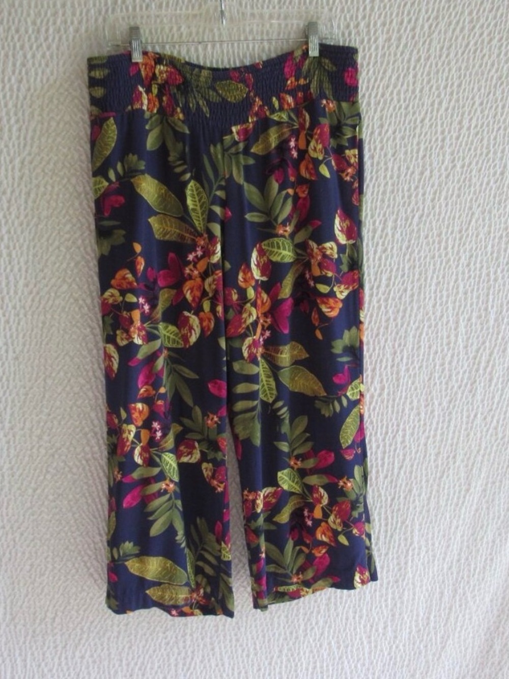 J Jill Size M Tropical Floral Wide Leg Cropped Pull On Pants Blue Elastic Waist - Picture 8 of 8